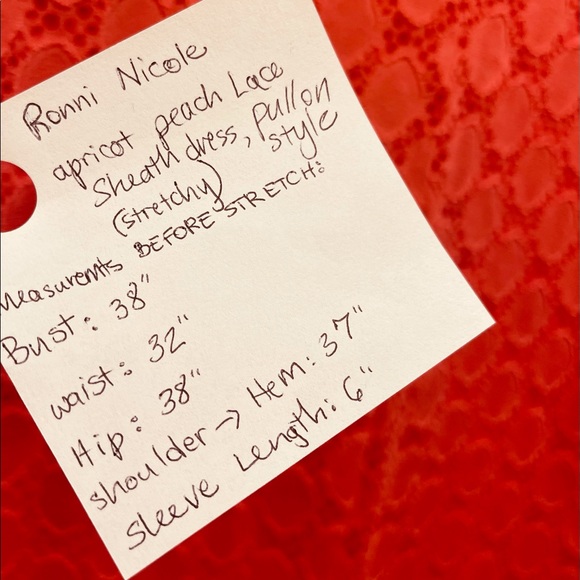 stretch Lace sheath (pull on style) rich apricot peach color, approx knee Length - Picture 6 of 13